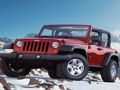 Jwèt Jeep ras atravè mòn yo  sou entènèt