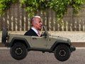 Jwèt Biden Wheelie  sou entènèt