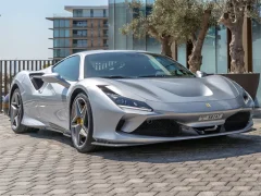 Jwèt Ferrari F8 Tributo Puzzle sou entènèt