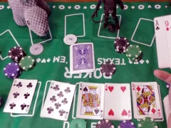 Jwèt Casual Poker Online sou entènèt