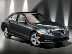 Jwèt E-Class Sedan Puzz sou entènèt
