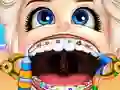 Jwèt Baby Elsa Wears A Brace sou entènèt