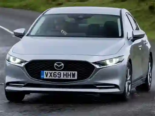 Jwèt Mazda 3 Sedan sou entènèt