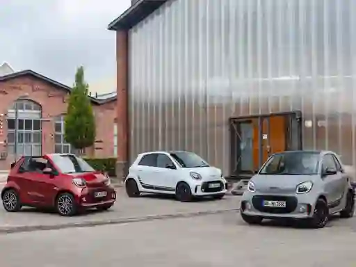 Jwèt Smart Eq Forfour sou entènèt