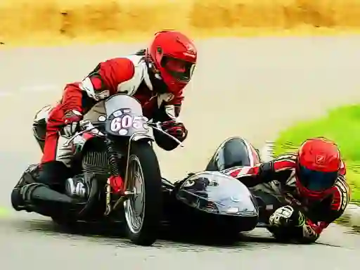 Jwèt Sidecar Racing Puzzle sou entènèt