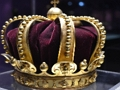 Jwèt Woumani Crown tèt  sou entènèt