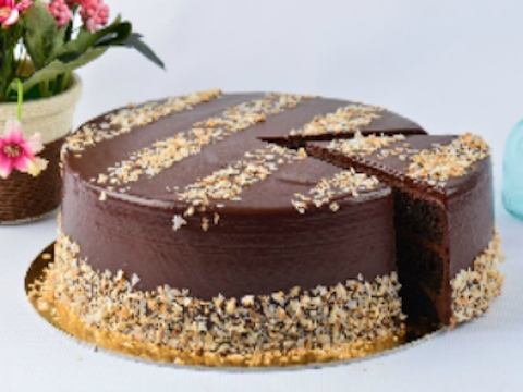 Jwèt Ferrero Rocher gato tèt  sou entènèt